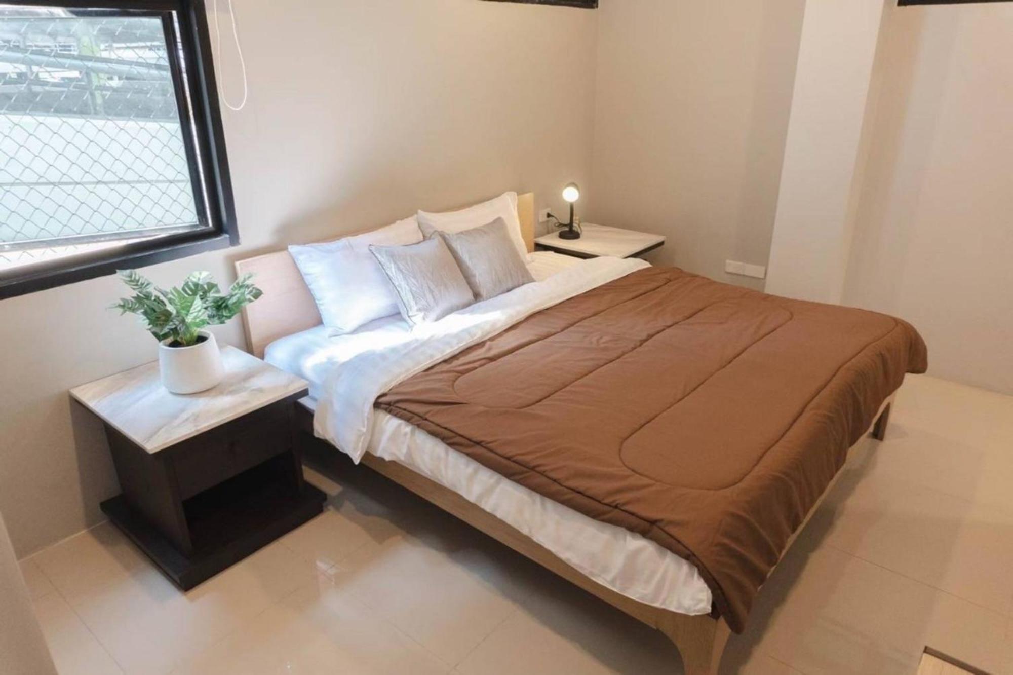 Bnb98 Silom Hotel Bangkok Eksteriør billede