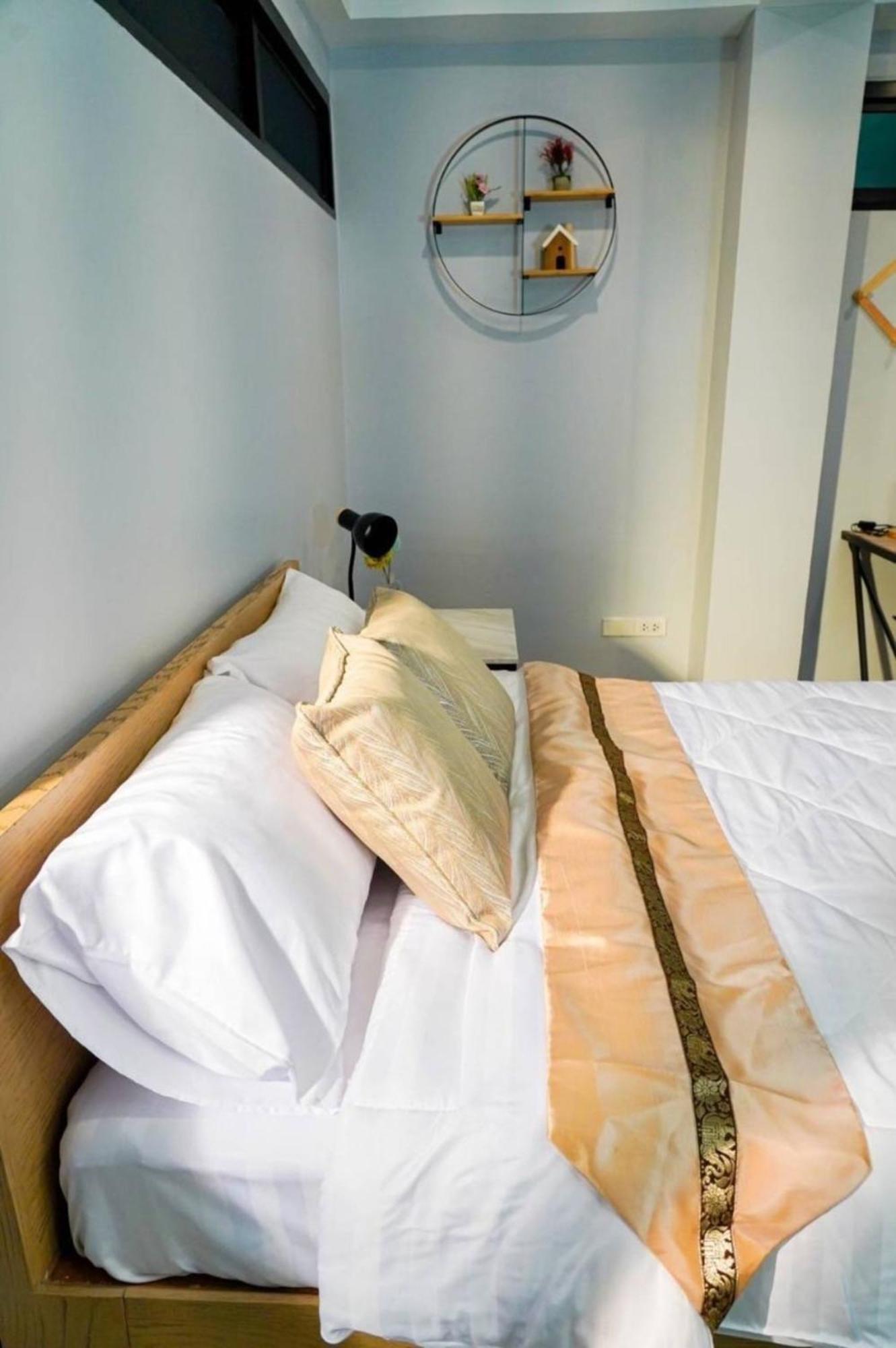 Bnb98 Silom Hotel Bangkok Eksteriør billede